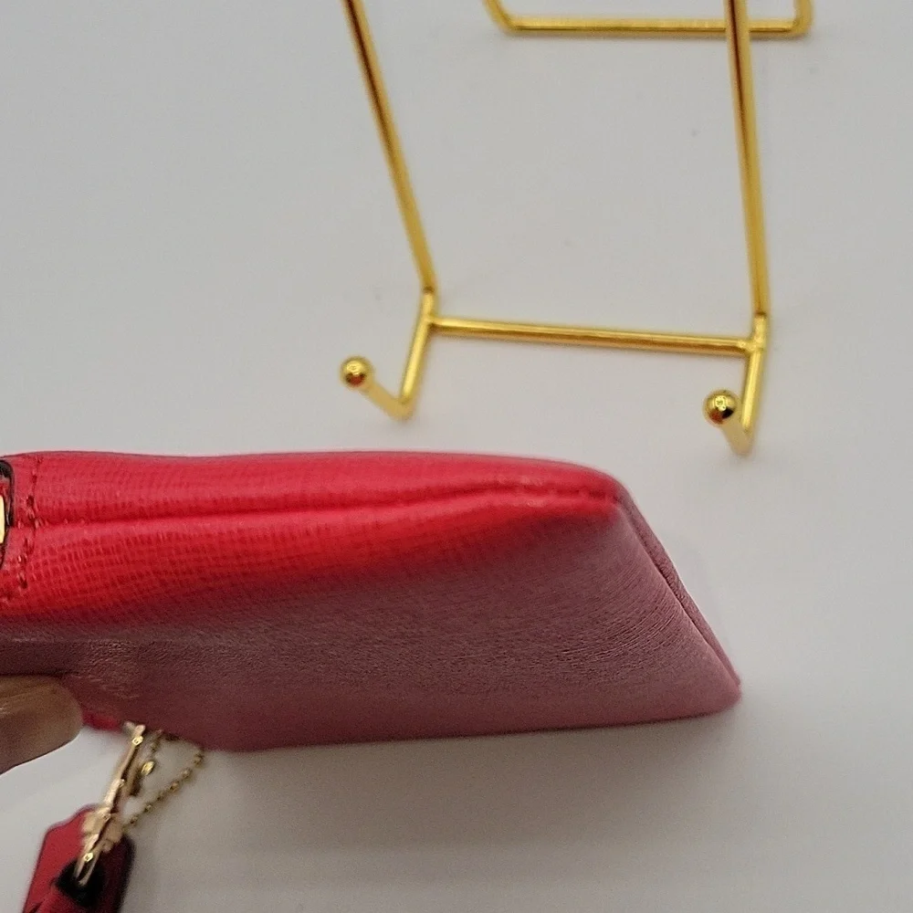 COACH Wristlet Pink Pebbled Leather Hang Tag Back Card Pocket